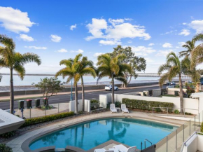 Pier One Waterfront Apartment